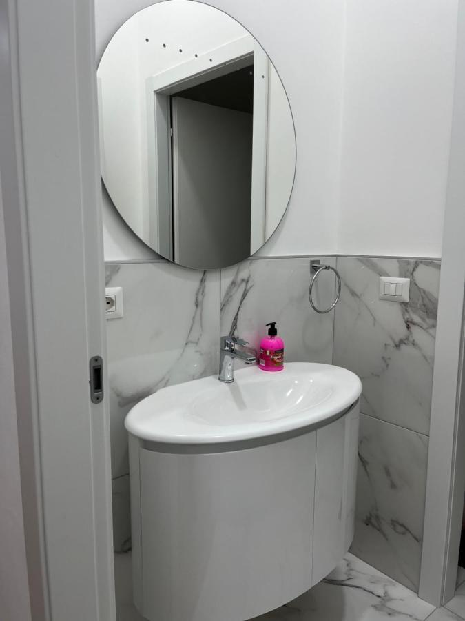 Appartamento Interno Via Garibaldi Торино Екстериор снимка